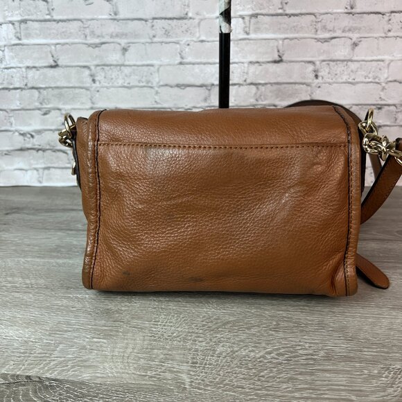 Michael Kors Margo small leather crossbody bag - Picture 3 of 7